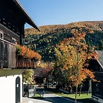 Beim Oswald Aparthotel 4*