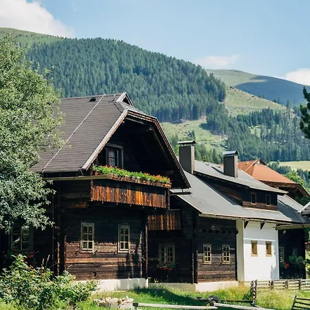 Hotel apartamentowy Beim Oswald 4*